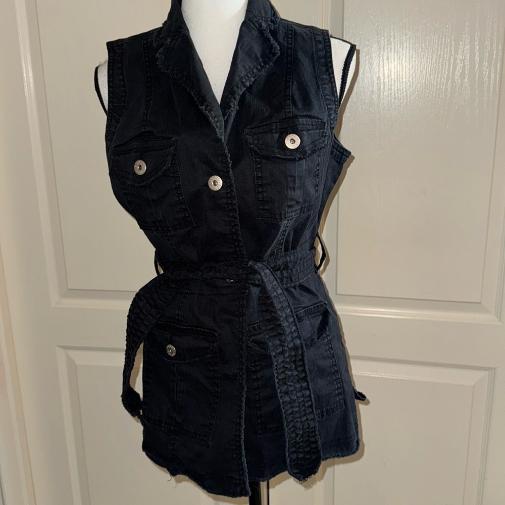 JUNIORS - BONGO Black Vest - Size Large